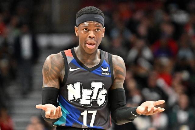 罗伯逊：每场比赛斯洛特都会改变球员职责